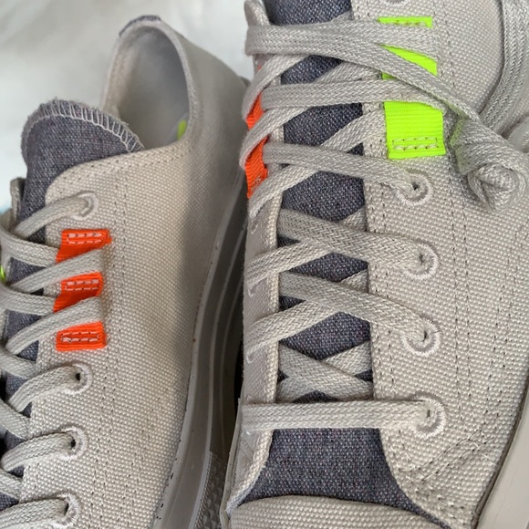 CONVERSE CHUCK 70 OX PALE PUTTY WMNS - Picture 10 of 13